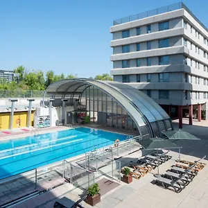 2* מלון דירות Airport Suites, Affiliated By Melia