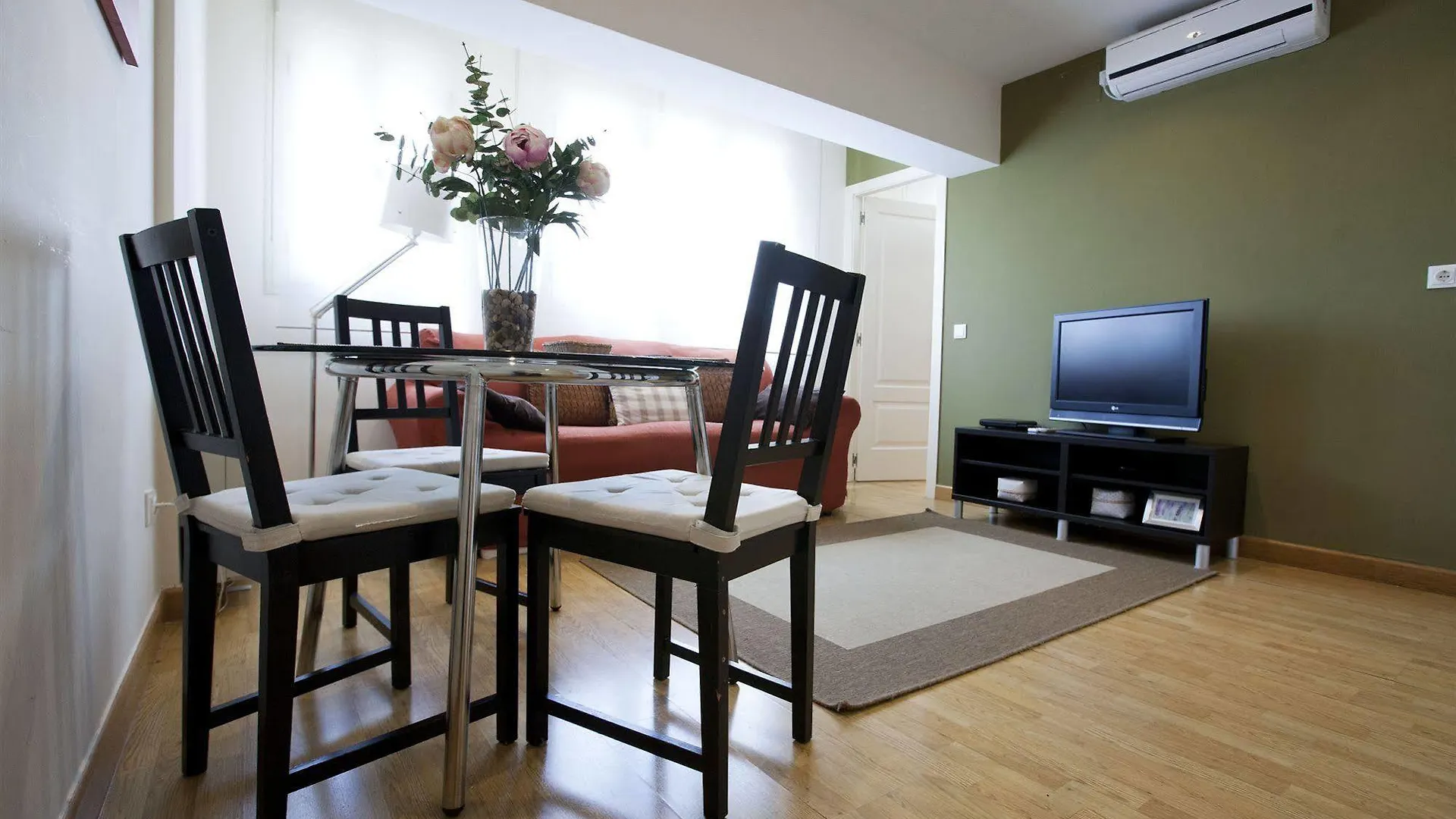 Apartamentos Apr Alcala Madrid Apartment