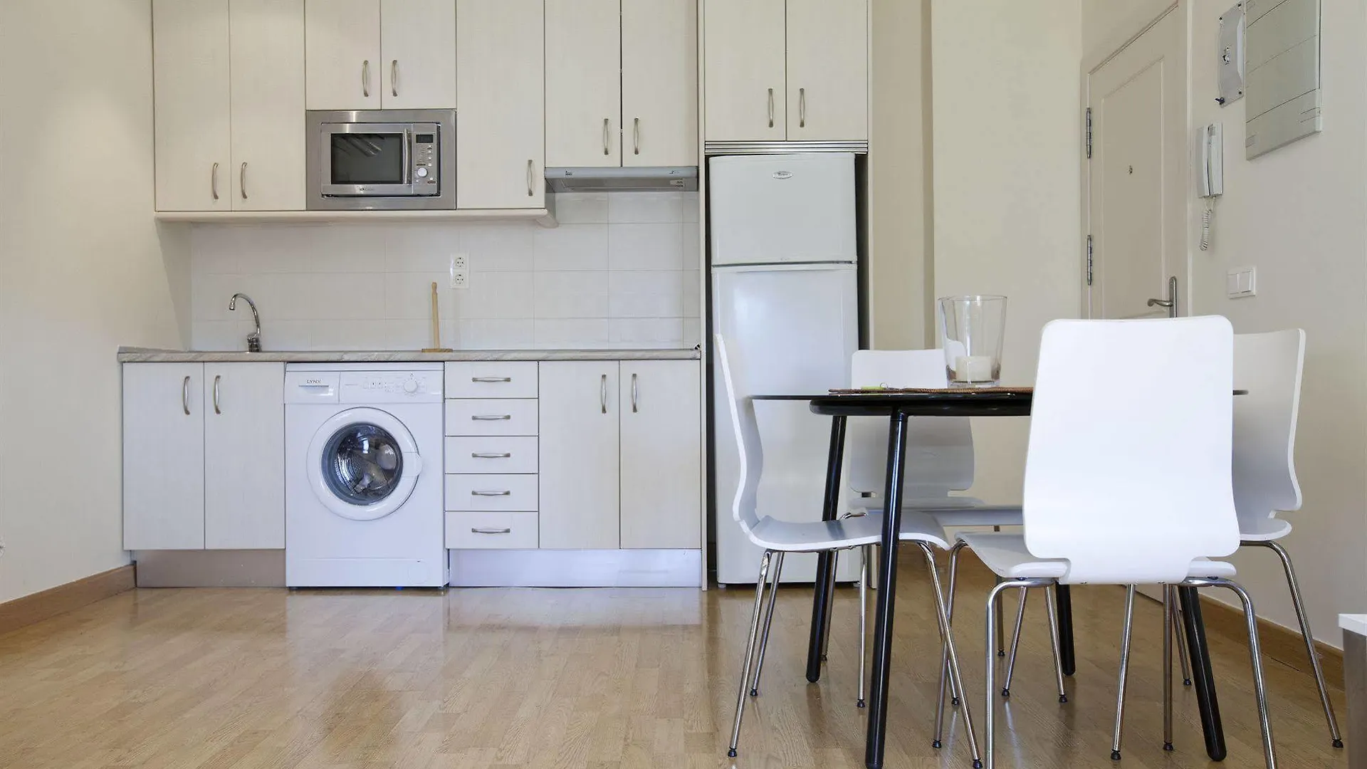 Apartamentos Apr Alcala Madrid