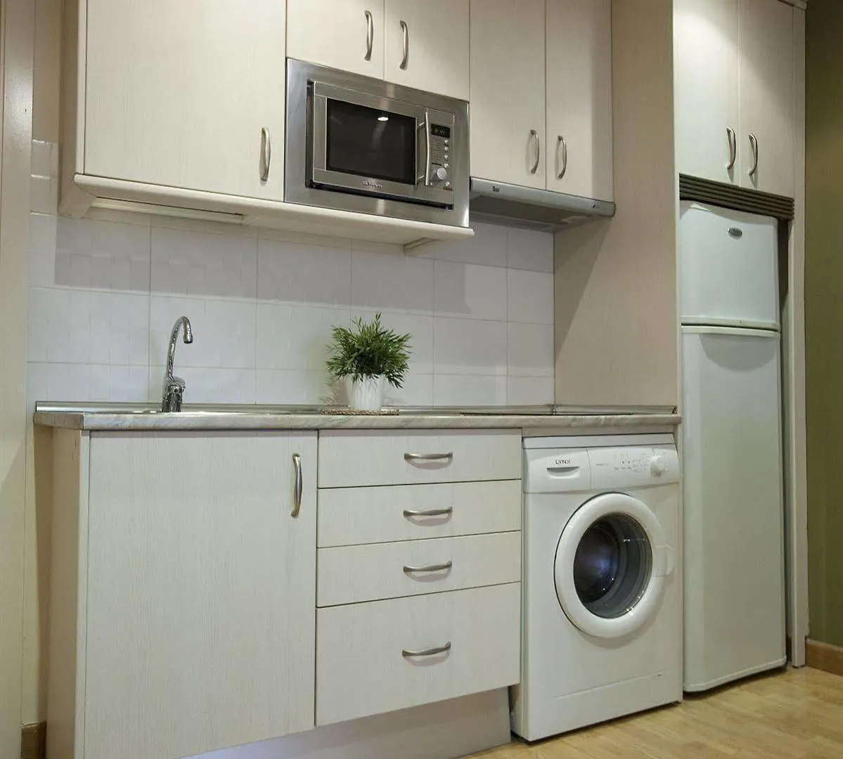 Apartamentos Apr Alcala Madrid